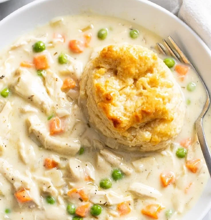Delicious Crock Pot Chicken Pot Pie with chicken, vegetables, and flaky crust