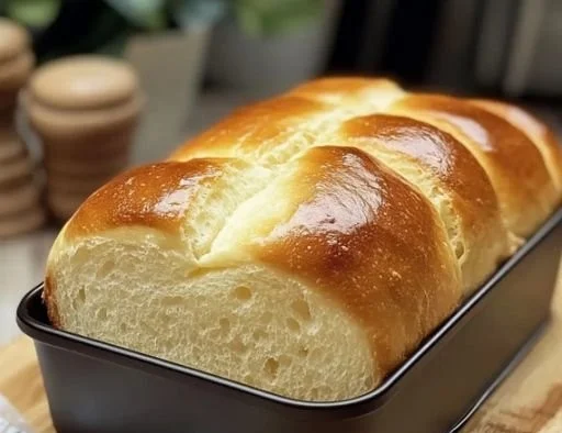 Freshly baked 5-minute bread perfect for quick homemade meals.