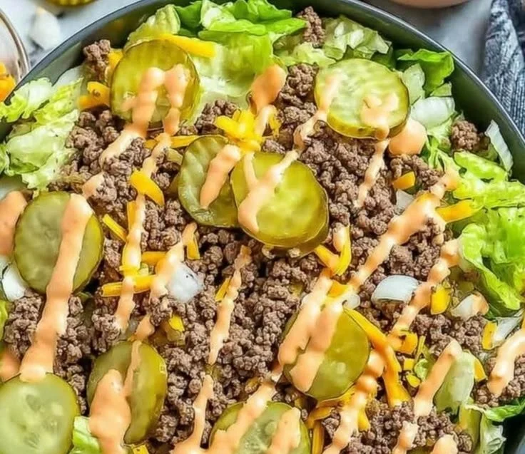 Delicious Cheeseburger Bowl recipe featuring ground beef, veggies, and cheese.
