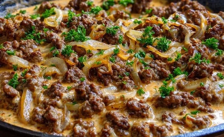 Delicious Minute Creamy Cottage Cheese Beef Skillet served on a plate