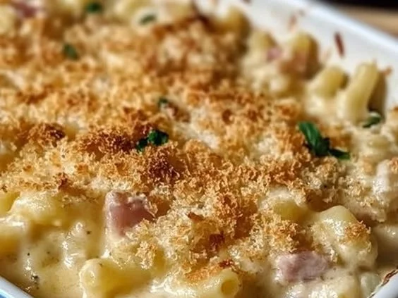 Delicious Chicken Cordon Bleu Casserole topped with crispy breadcrumbs and melted cheese.